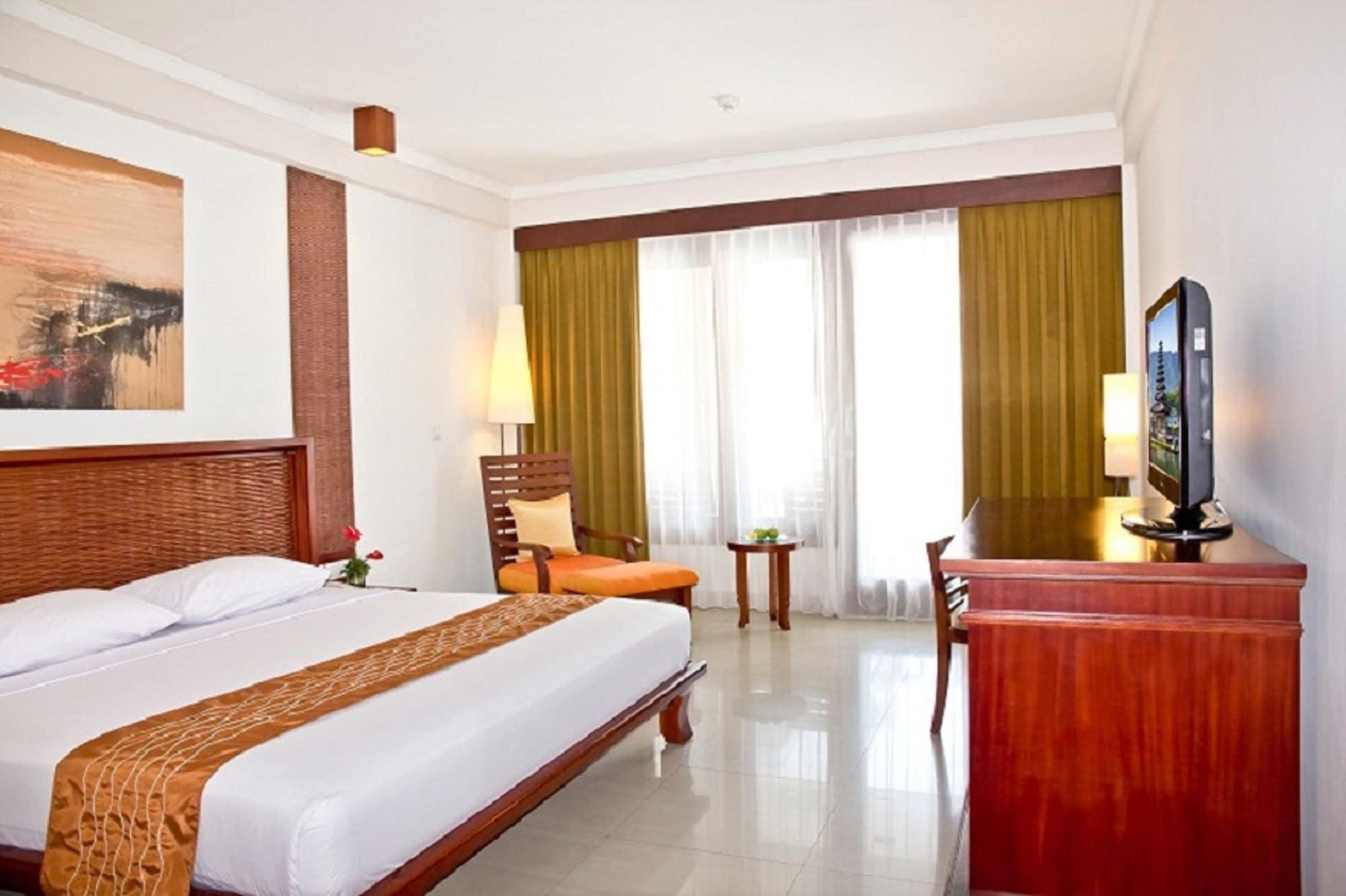 Hotel The Rani &