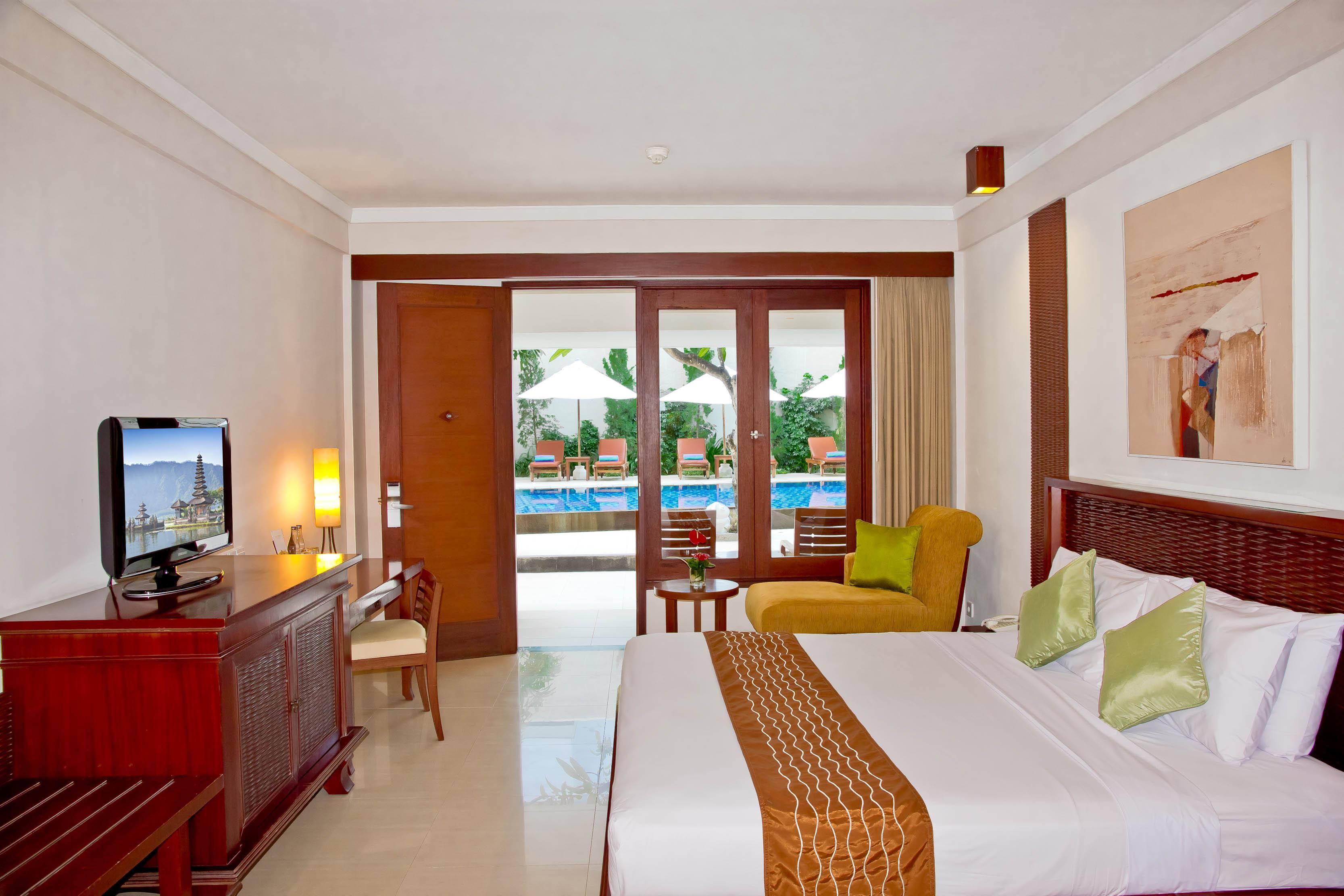 Hotel The Rani &