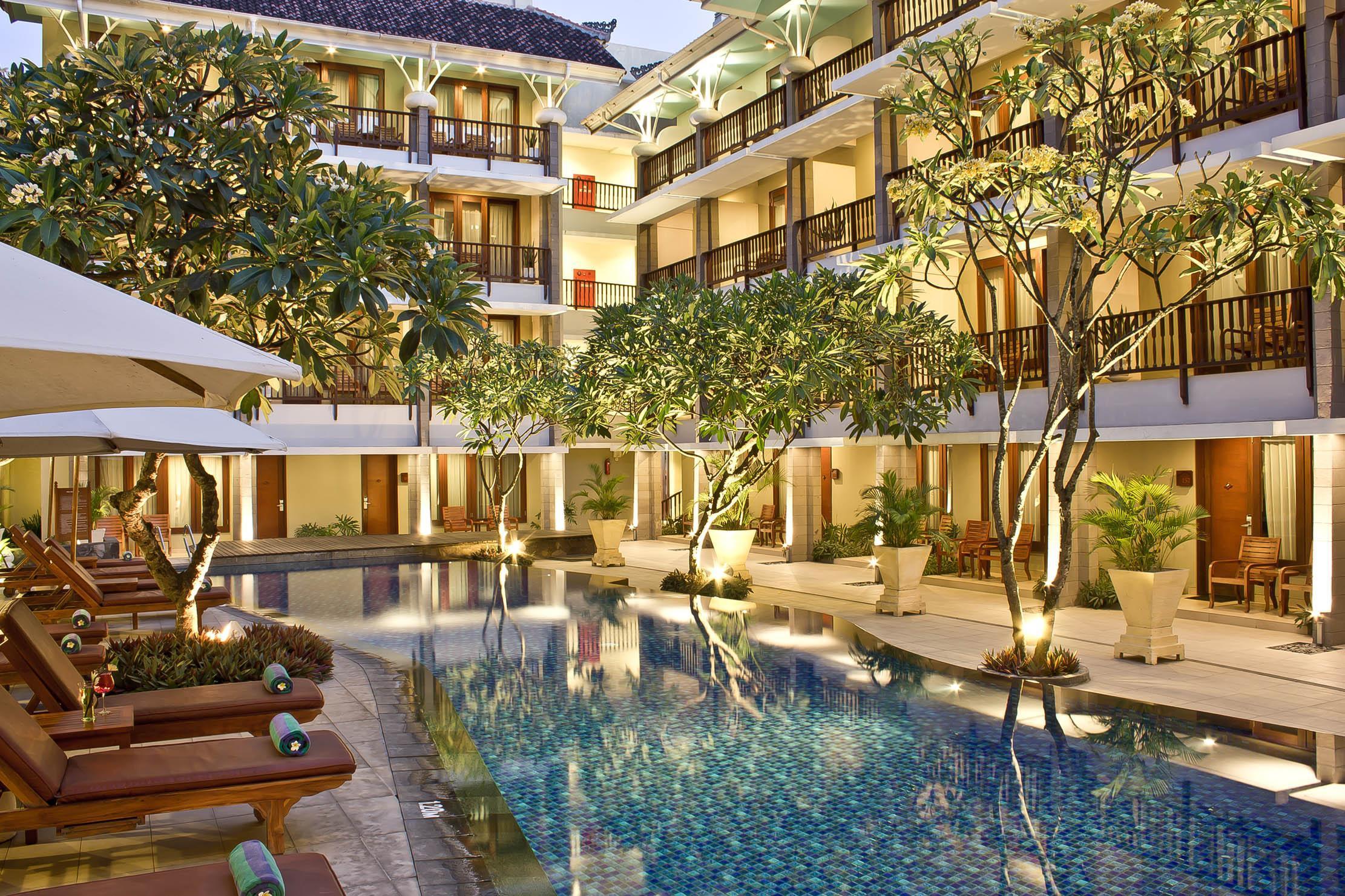 Hotel The Rani & 3*