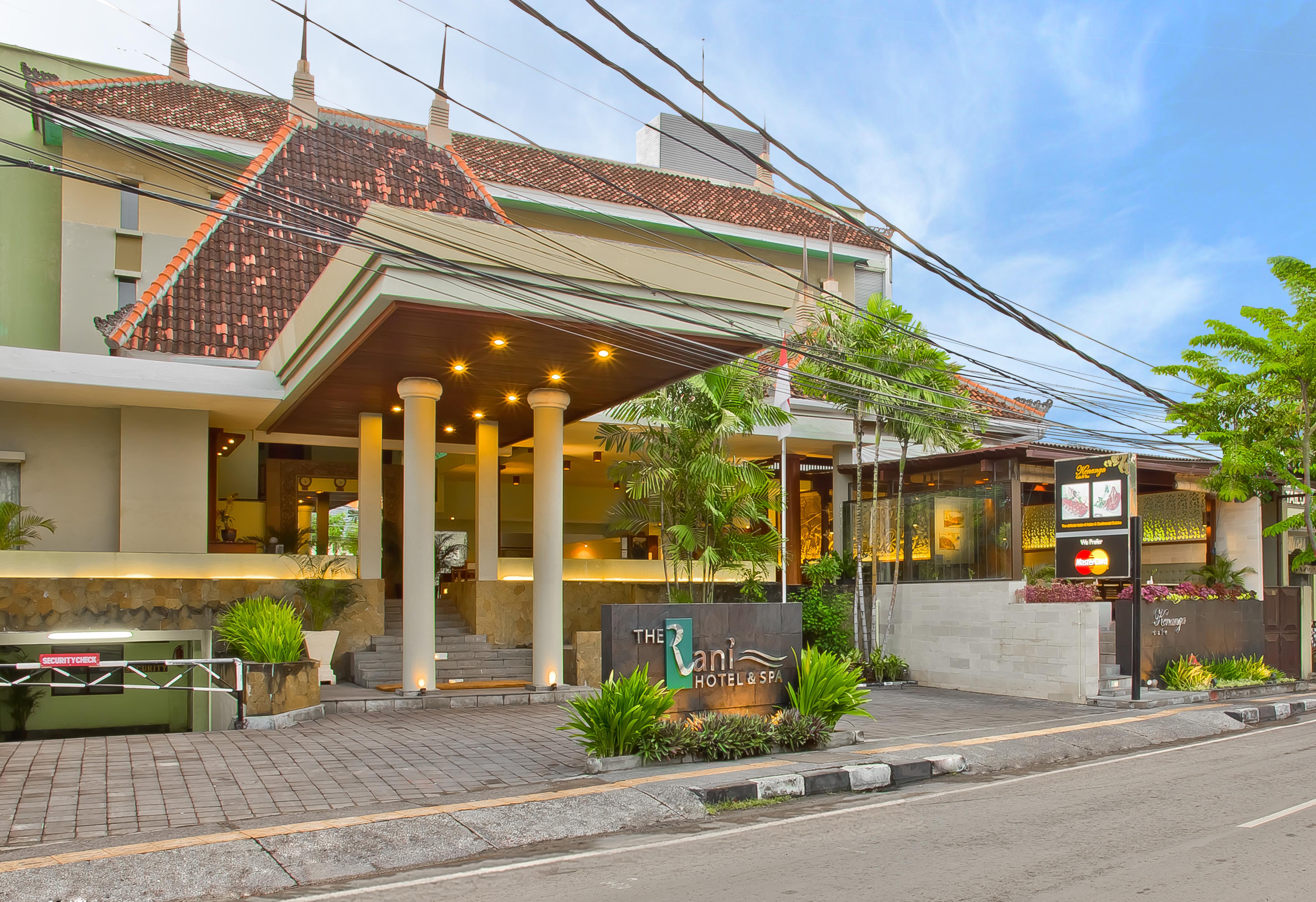 Hotel The Rani & 3*