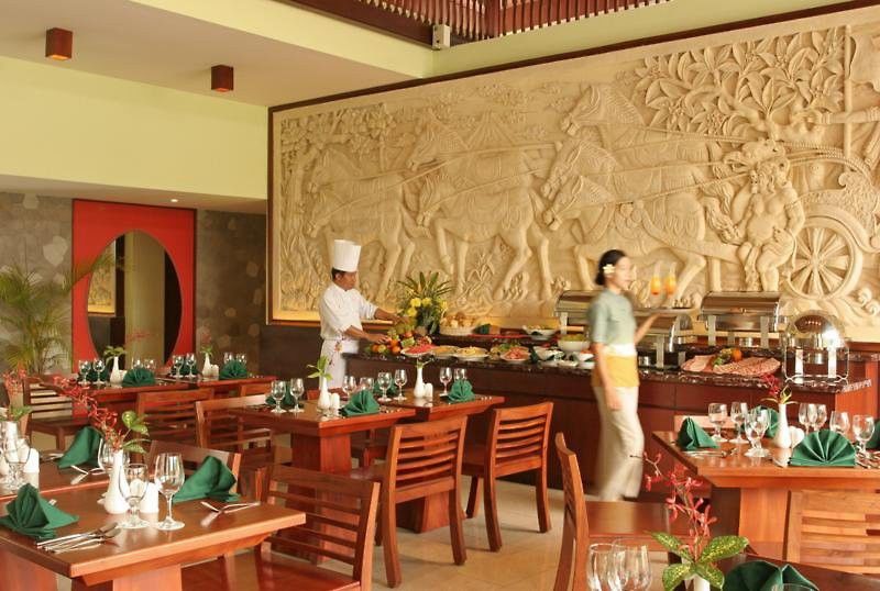 Hotel The Rani & 3*